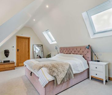 4 bedroom detached house to rent - Photo 5