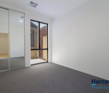 Brand New Modern Home - Stylish, Spacious & Low Maintenance - Photo 1