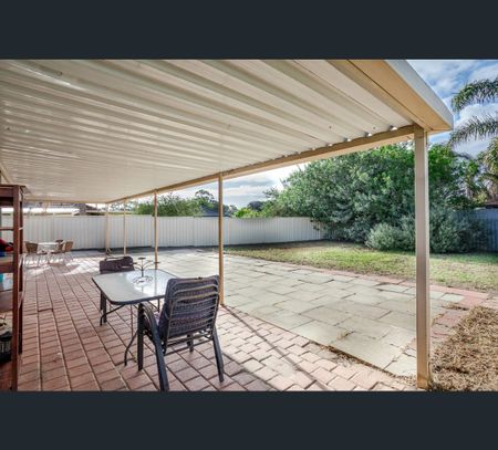 7 Leumeah St, Armadale, WA 6112 - Photo 4
