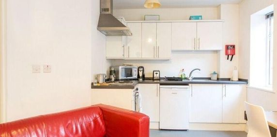 Studio to rent - Photo 2