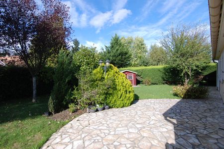 Location maison 5 pièces, 125.00m², Ozoir-la-Ferrière - Photo 4