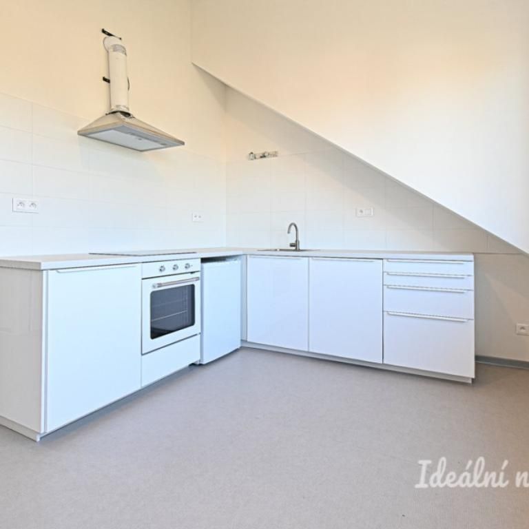 Pronájem bytuRenting an apartment 2+kk, 41 m2 - Fotografie 1