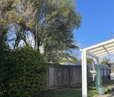 Sunny 3-bedroom Family Home - Photo 2