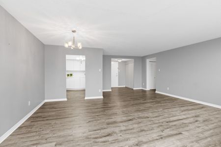 For Lease - 2760 Carousel Crescent Unit# 1111, Blossom Park - Airport and Area, Ontario - Photo 5