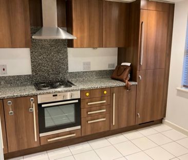 4 Bed End Terrace, Gweal Avenue, RG2 - Photo 4