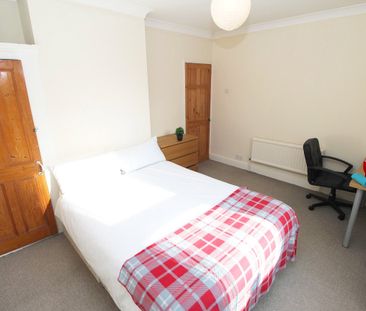 5 bedroom house to rent Harrow Road, Southsea, PO5 - Photo 4