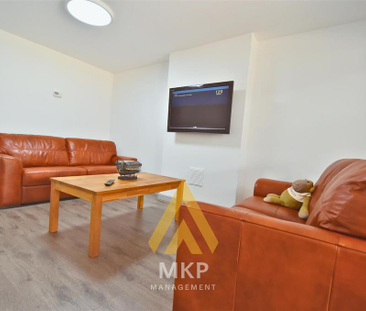 5 bedroom terraced house to rent - Photo 2