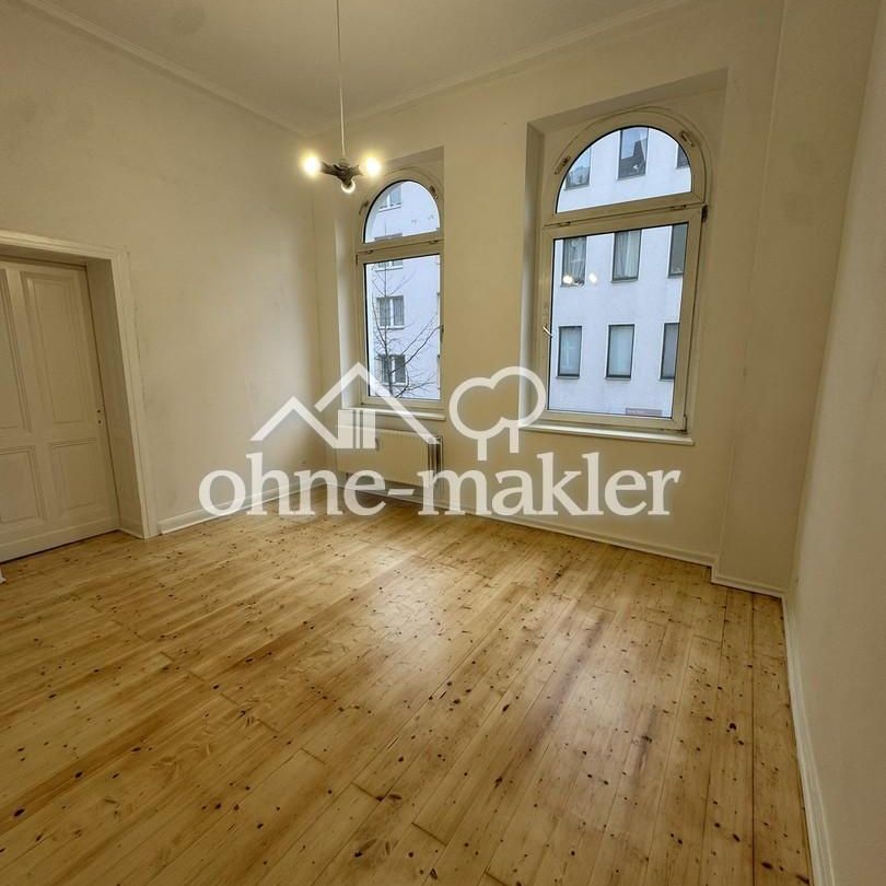 Wunderschöne, kernsanierte, WG-geeignete 4 Zi.-Altbau-Whg. m. Einbauküche zentral in Friedrichstadt! - Photo 1