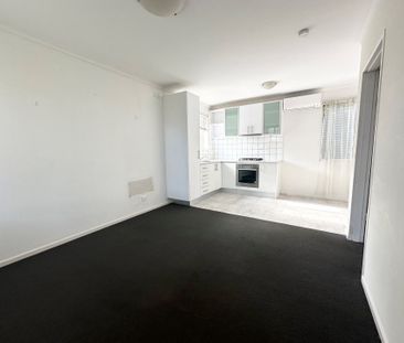 1/147 Westgarth Street, Northcote - Photo 3