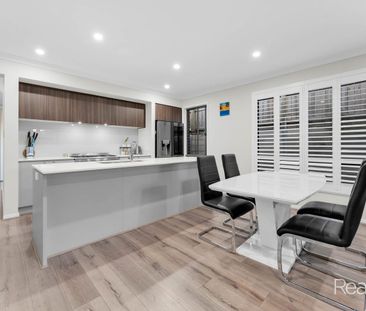 When Style and Luxury matter - 4 Bedroom Home, Spring Mountain - Wi... - Photo 6