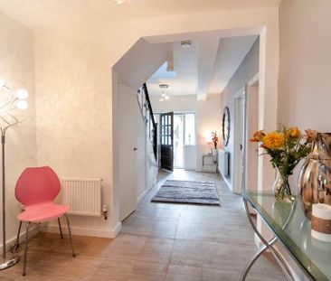 1 bedroom in a house share to rent - Photo 3