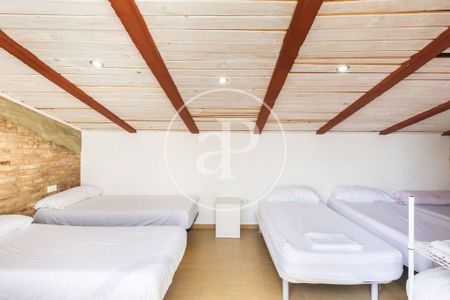 5 bedroom luxury penthouse for rent in Valencia, Spain - Photo 5