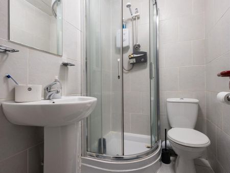 6 bedroom apartment to rent - Photo 4