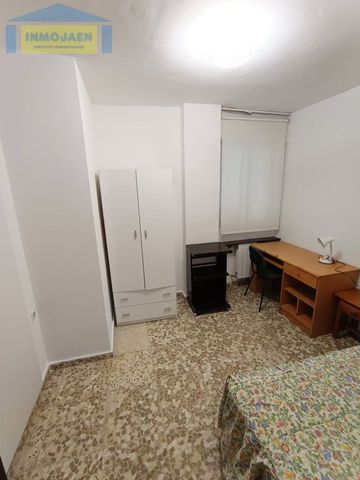 Alquiler Habitación en Avda. Andalucía, Jaén - Foto 5