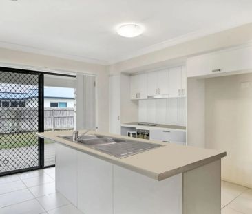 Fully Tiled Delight - Photo 1