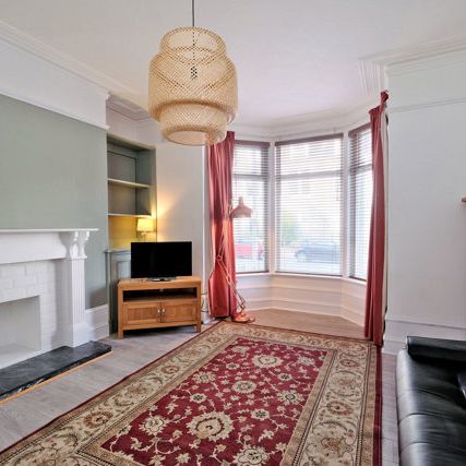 77 Union Grove, AB10 6SJ, Aberdeen - Photo 1