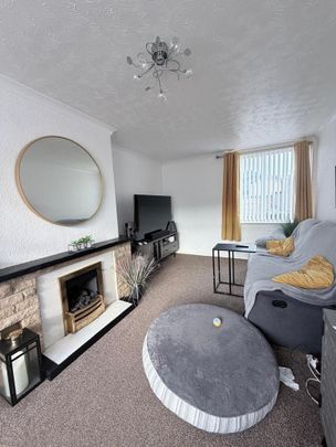 3 bedroom property to rent - Photo 1