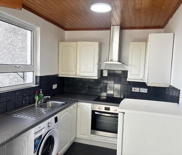 40 Scrabo Road, Newtownards, BT23 4NR - Photo 3