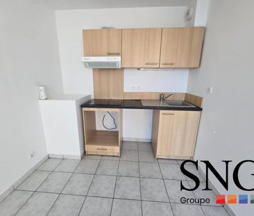 T2 AVEC PLACE DE PARKING - Photo 1