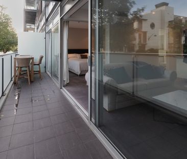 Stunning Fully Furnished Apartment in Viaduct Point - Photo 5