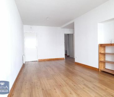 Location Appartement 4 pièces 94m² BOURGES 18000 - Photo 2