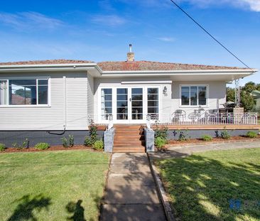 Beautifully Renovated Home - Photo 4