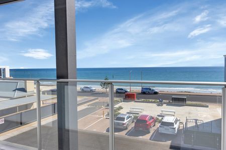 21/33 North Esplanade, Glenelg North SA 5045 - House For Rent | Domain - Photo 2
