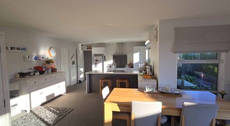 4 Bedroom family home for rent! - Photo 4