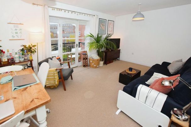 1 bedroom flat to rent - Photo 1