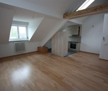 Appartement mansardé moderne, lumineux et spacieux - Photo 5