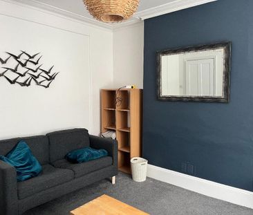 4 bedroom terraced house to rent - Photo 5