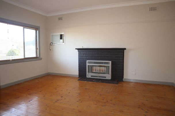 14 Eva Street, Clayton VIC 3168 - House For Rent | Domain - Photo 1