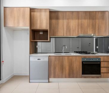 “Modern Apartment in Prime Location” - Photo 1