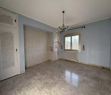 Location Maison 6 pièces 201m² LE CASTELLET 83330 - Photo 1