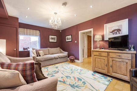 4 bedroom property to rent - Photo 2