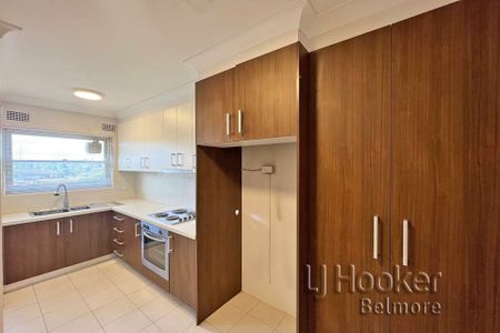 Modern Two-Bedroom Apartment in the Heart of Belmore! - Photo 5