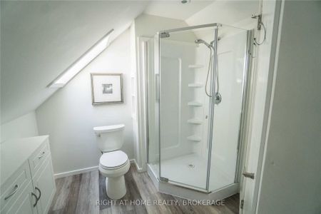 For Lease - 164 Trafalgar Road Unit# Loft, Oakville, Ontario - Photo 3