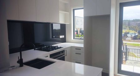 Near new 2 bedrooms home - Photo 5