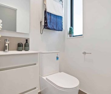 lot 5-Brand New Home (2 Bedrooms + Study, 1 Ba... - Photo 3