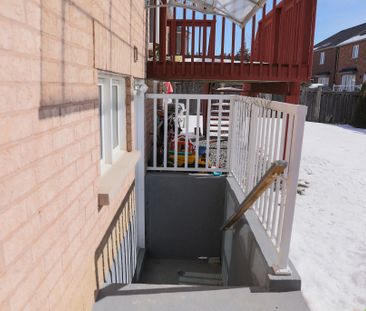 For Lease - 7 Tarmack Avenue Unit# Lower, Richmond Hill, Ontario - Photo 2