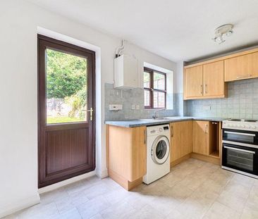 2 bedroom terraced house to rent - Photo 2