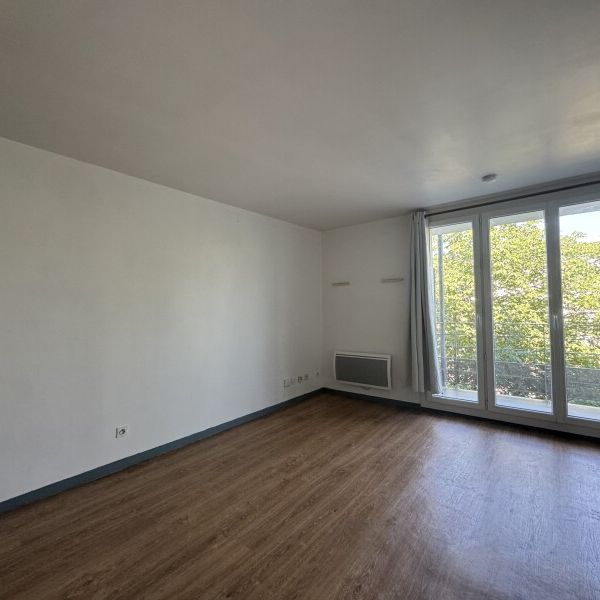 Location Appartement 2 pièces 38m² ORLEANS 45000 - Photo 1