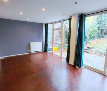 Ashbourne Close, Woodside Park, London N12 - Photo 3