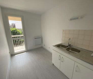 Location Appartement 2 pièces 49m² LE CREUSOT 71200 - Photo 4