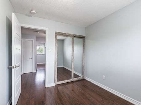 For Lease - 30 Castlehill Road Unit# 1, Brampton, Ontario - Photo 4