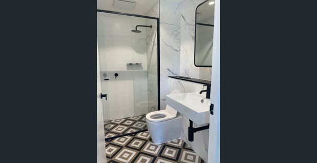 Stylish 1-Bedroom Apartment in Vibrant Waterloo - Photo 1