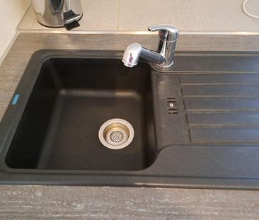 KEIN JOBCENTER Apartment 45m2 Nur Männer Arbeitsvertrag - Photo 6