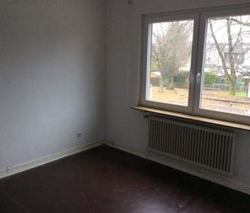 Ansprechende 2,5-Zimmer-Wohnung mit Balkon - Photo 1