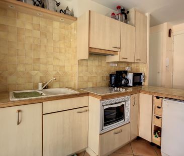 Location Appartement 2 pièces 39m² JUAN LES PINS 06160 - Photo 2