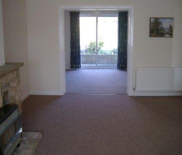 4 bedroom detached house to rent - Photo 5